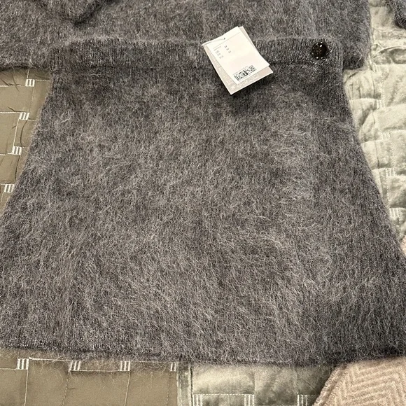 Gray Mohair Blend Sweater Set - Picture 3 of 5